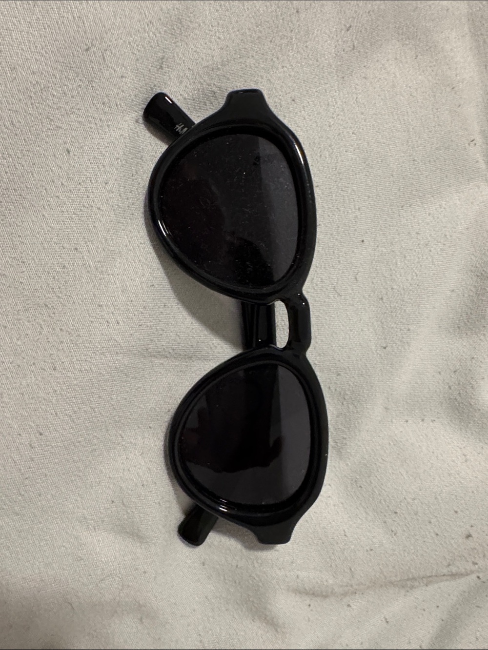 H&M Black Round Sunglasses